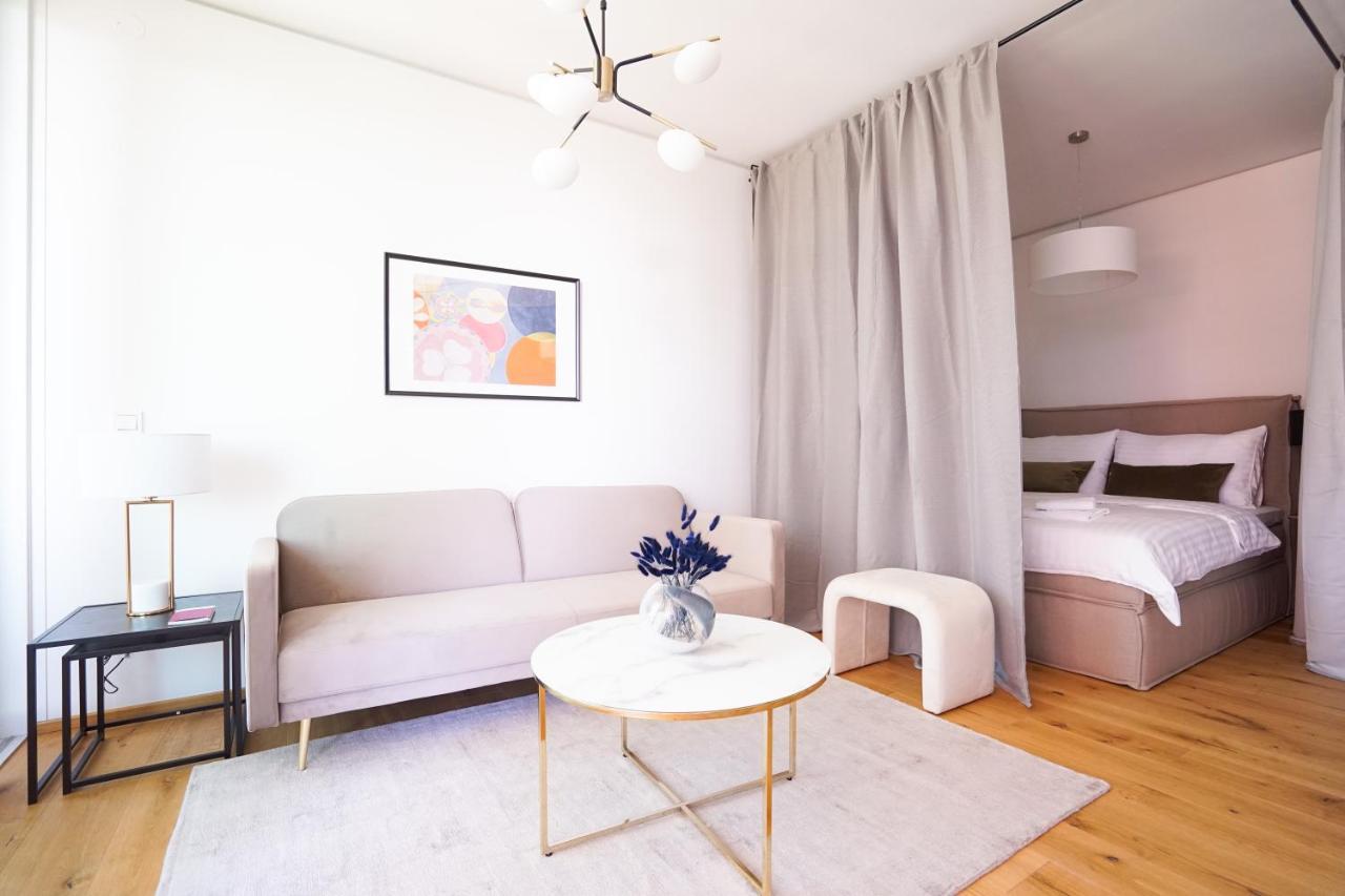 Boutique Studio With Terrace And Pool Vienna Exterior photo